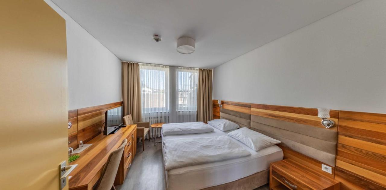 Bayrischer Hof Krefeld Oda fotoğraf