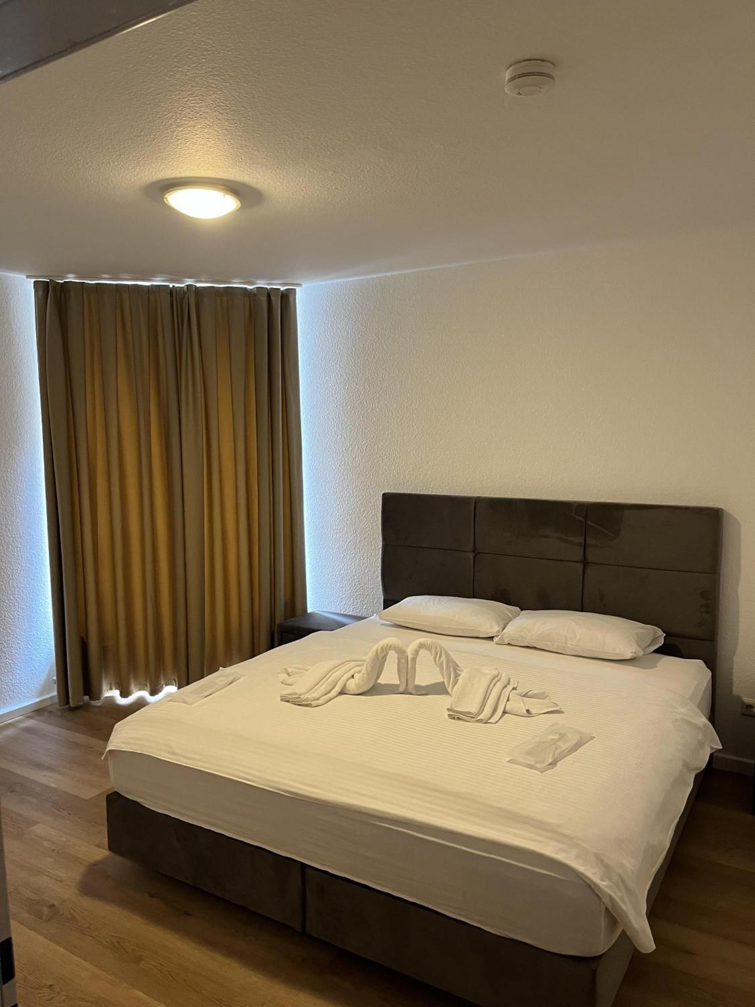 Bayrischer Hof Krefeld Oda fotoğraf